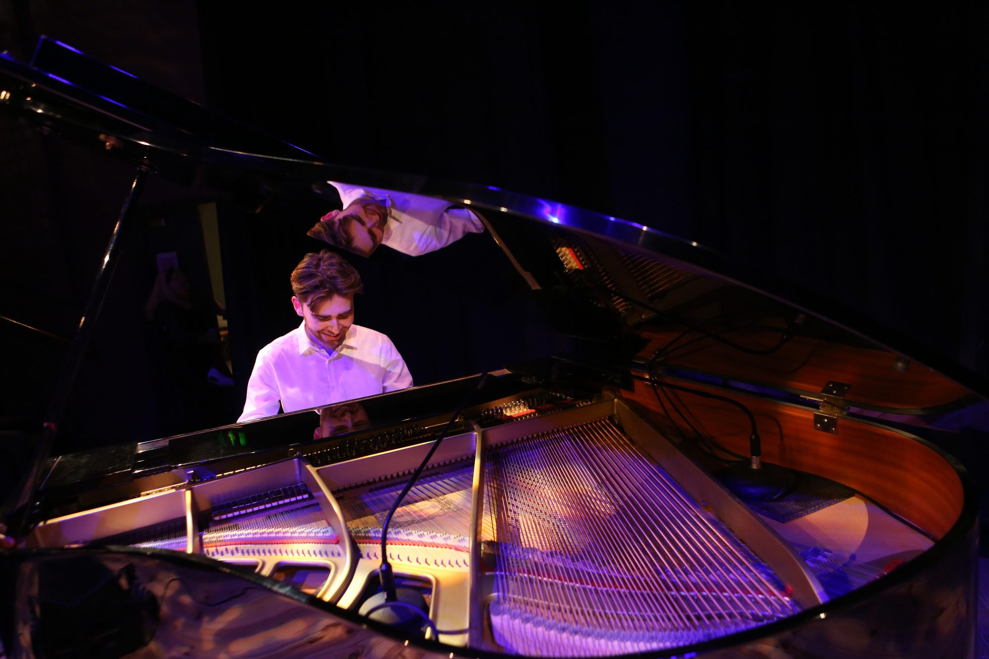 Lorcan Cleary teaching a piano lesson in Amsterdam